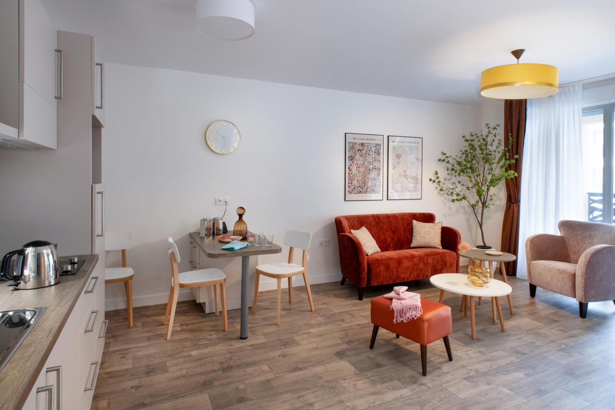 Aparthotel Domitys La Clef Des Arts Châlons-en-Champagne Esterno foto